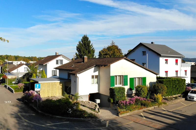 Freistehendes 4.5-Zimmer-Einfamilienhaus in ruhigem Wohnquartier (16)