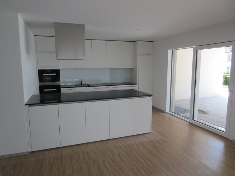 4 1/2 Zimmer-Wohnung mit grossem Balkon (1)