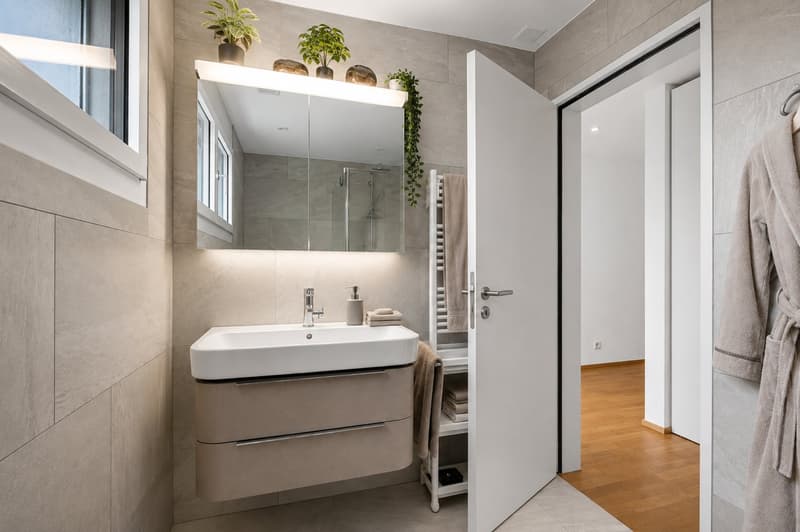 Zeitlos gestaltetes Badezimmer