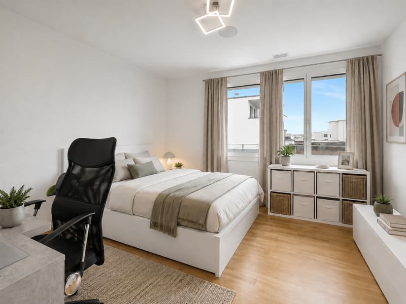 Geräumiges, helles Schlafzimmer