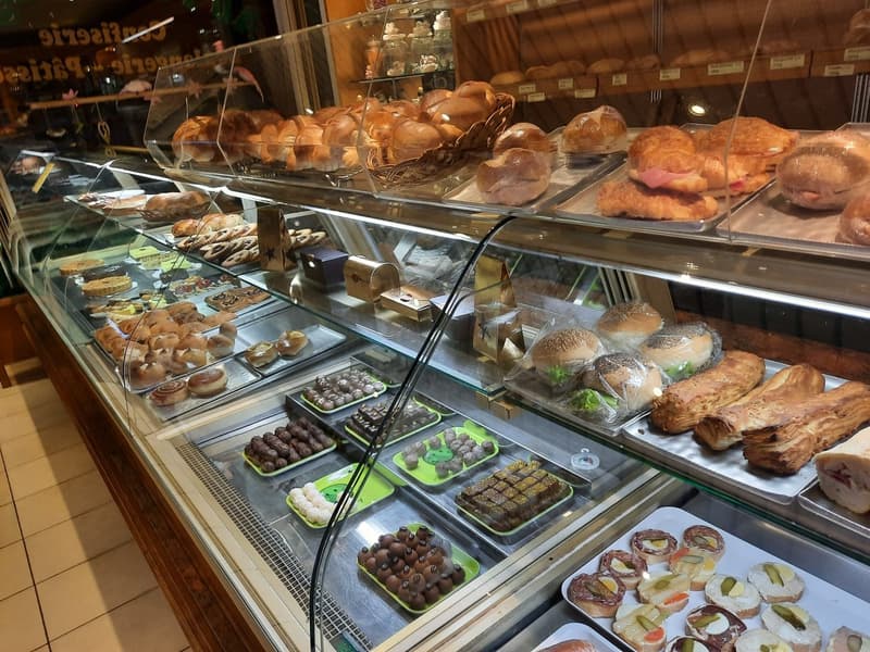 Boulangerie avec Laboratoire, Tea-Room et Terrasse | homegate.ch