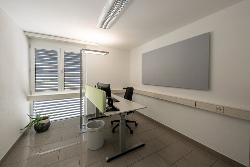 Geräumiges 7-Zimmer-Büro im 2. OG in Visp – ab November 2026 zu vermieten (12)