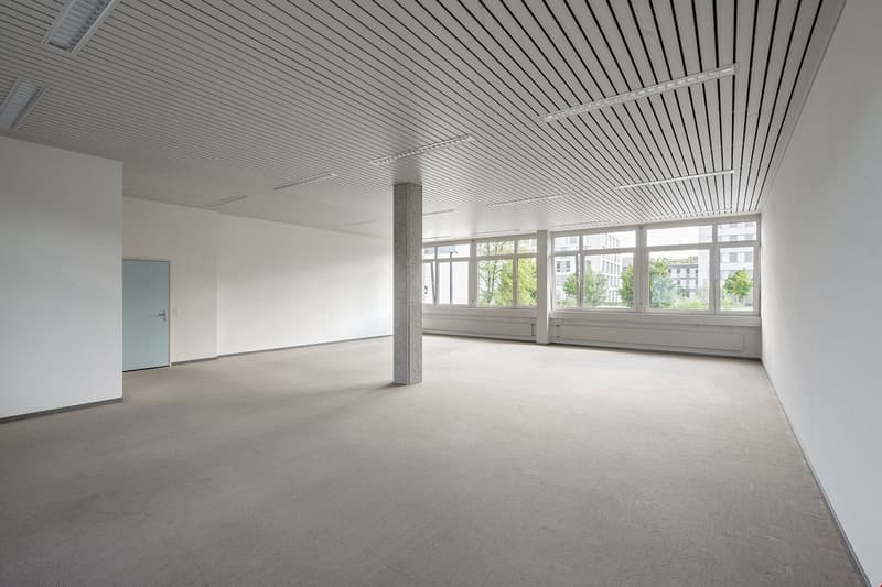 Helles Büro mit Weitblick im Erdgeschoss – Burgdorf (2)