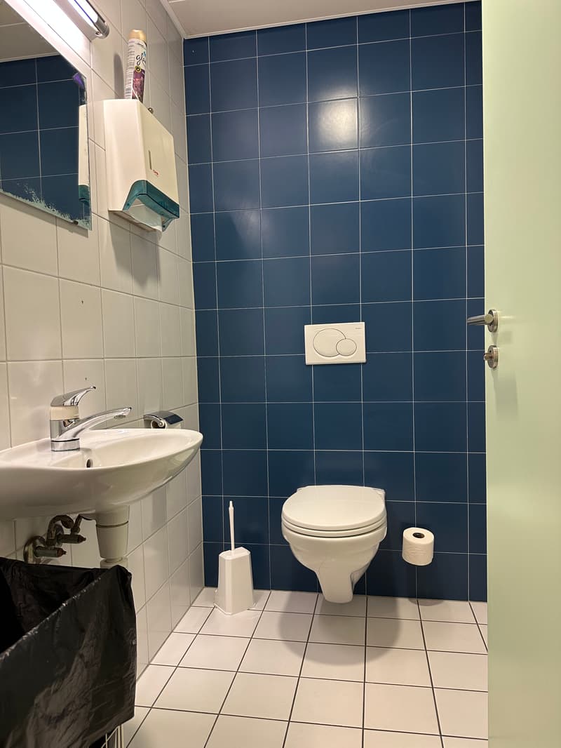 WC 2