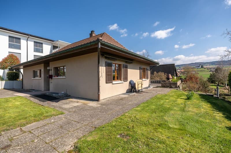 4.5-Zimmer-Einfamilienhaus mit Studiowohnung (2)