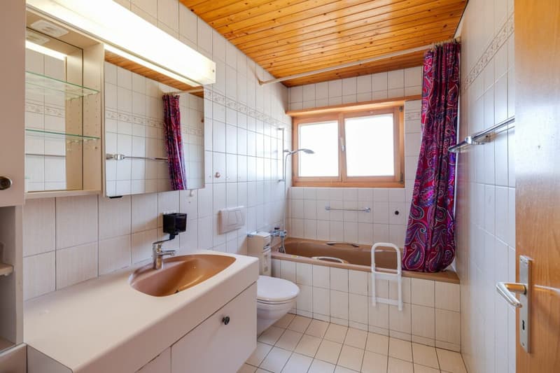 4.5-Zimmer-Einfamilienhaus mit Studiowohnung (9)
