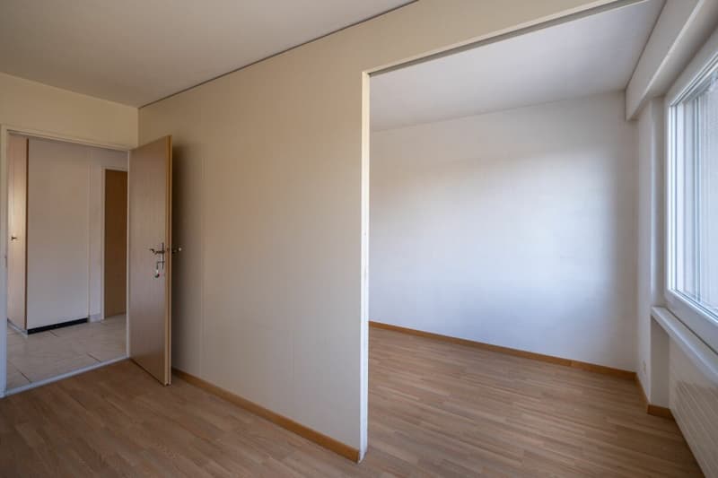 4.5 Zimmer-Wohnung in charmanten Mehrfamilienhaus (7)