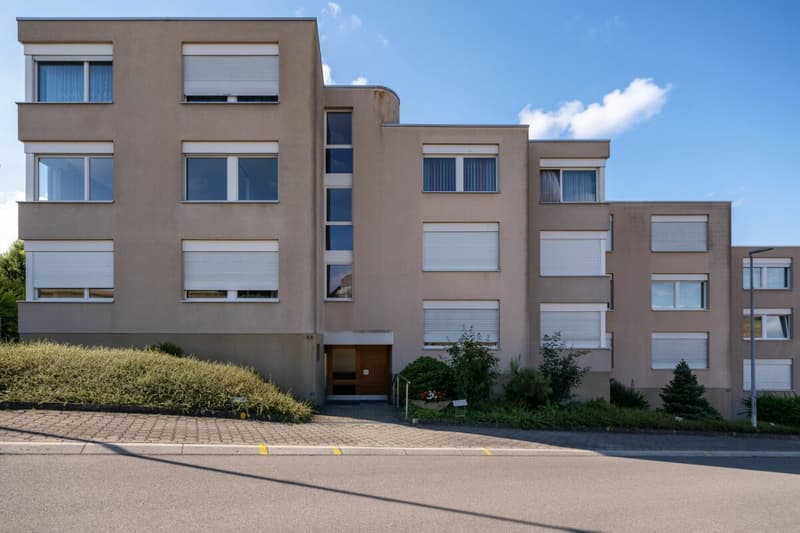 4.5 Zimmer-Wohnung in charmanten Mehrfamilienhaus (2)