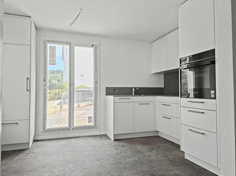 Top sanierte 2.5-Zimmer-Wohnung (1)