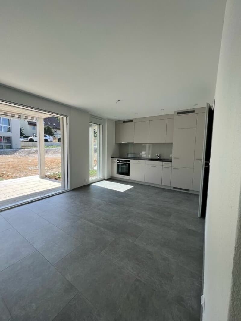 Moderne 1.5 Zimmerwohnung mit Balkon in Brugg (4)