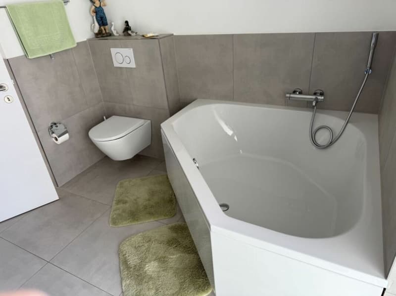 Wohnen mit Weitblick - 3.5-Zimmer-Attika in Gränichen (3)