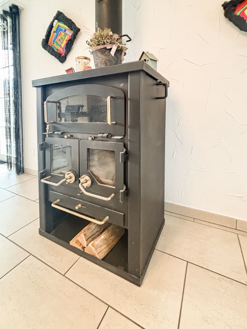 Grosszügiges 6.5-Zimmer-Einfamilienhaus mit Kamin in Top-Lage (4)