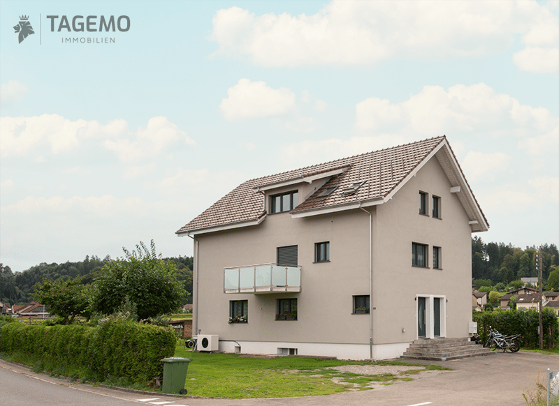 Zwei Wohnungen. Ein Haus. Viele Möglichkeiten für eine Investition. (21)