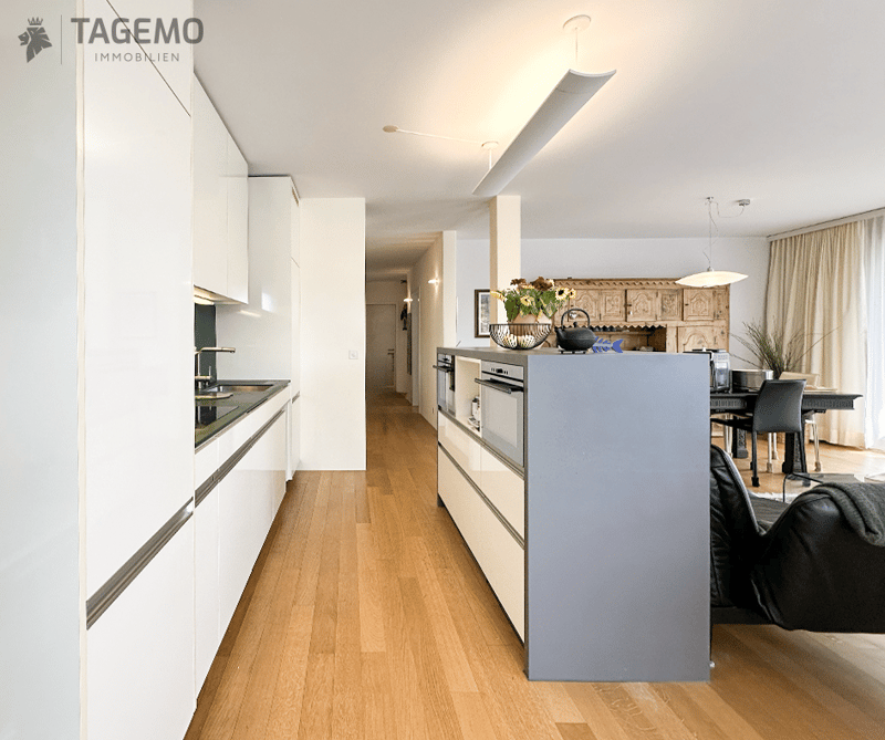 2 Gehminuten zum See. 100 m² Terrasse. Eine seltene Kombination. (10)