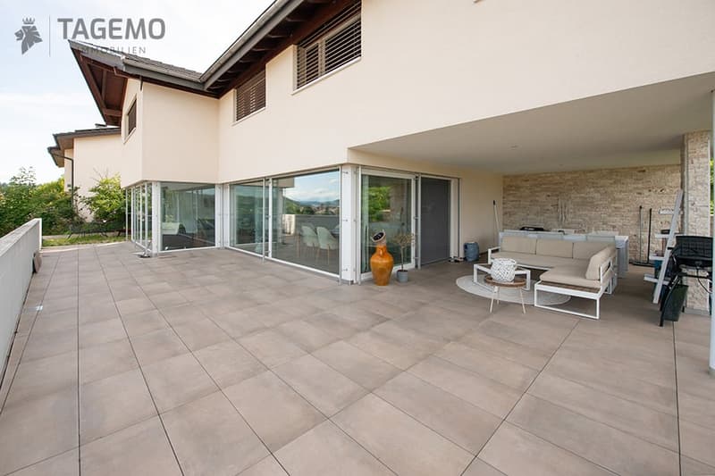 Grosszügiges 5.5-Zimmer-Einfamilienhaus mit Panorama-Terrasse in Strengelbach (11)