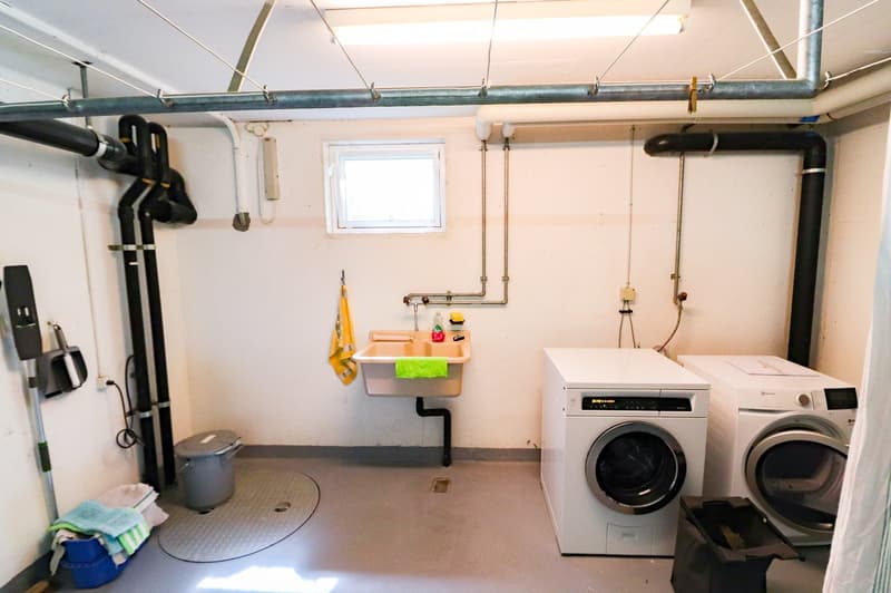 Frisch sanierte 4.5 -Zimmer-Wohnung mit Einstellhallenplatz, Bastelraum- und Kellerabteil (17)