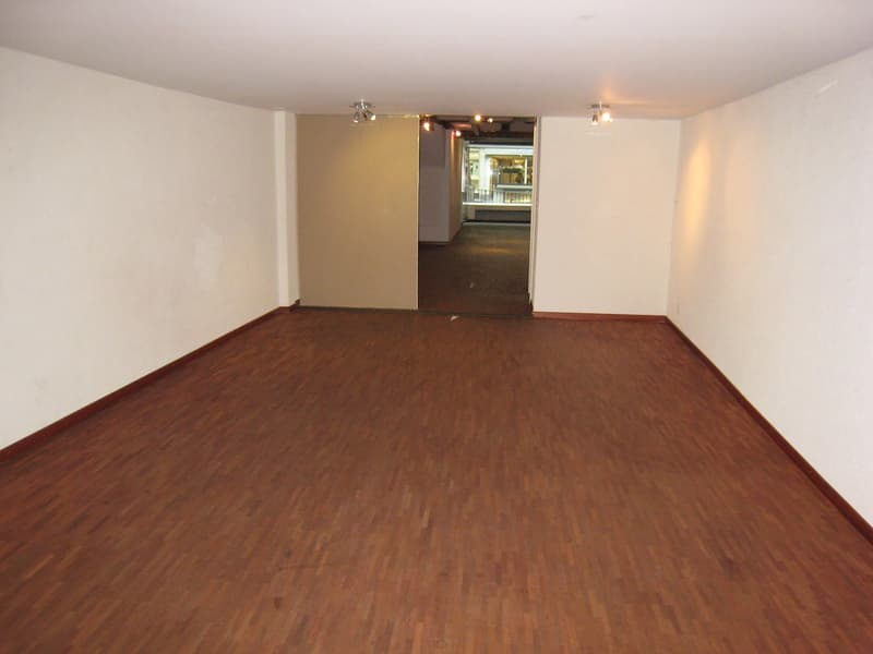 Ladenlokal in der Altstadt von Thun (4)
