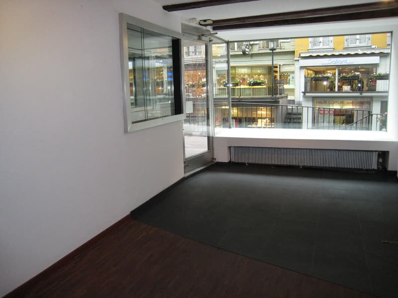 Ladenlokal in der Altstadt von Thun (3)