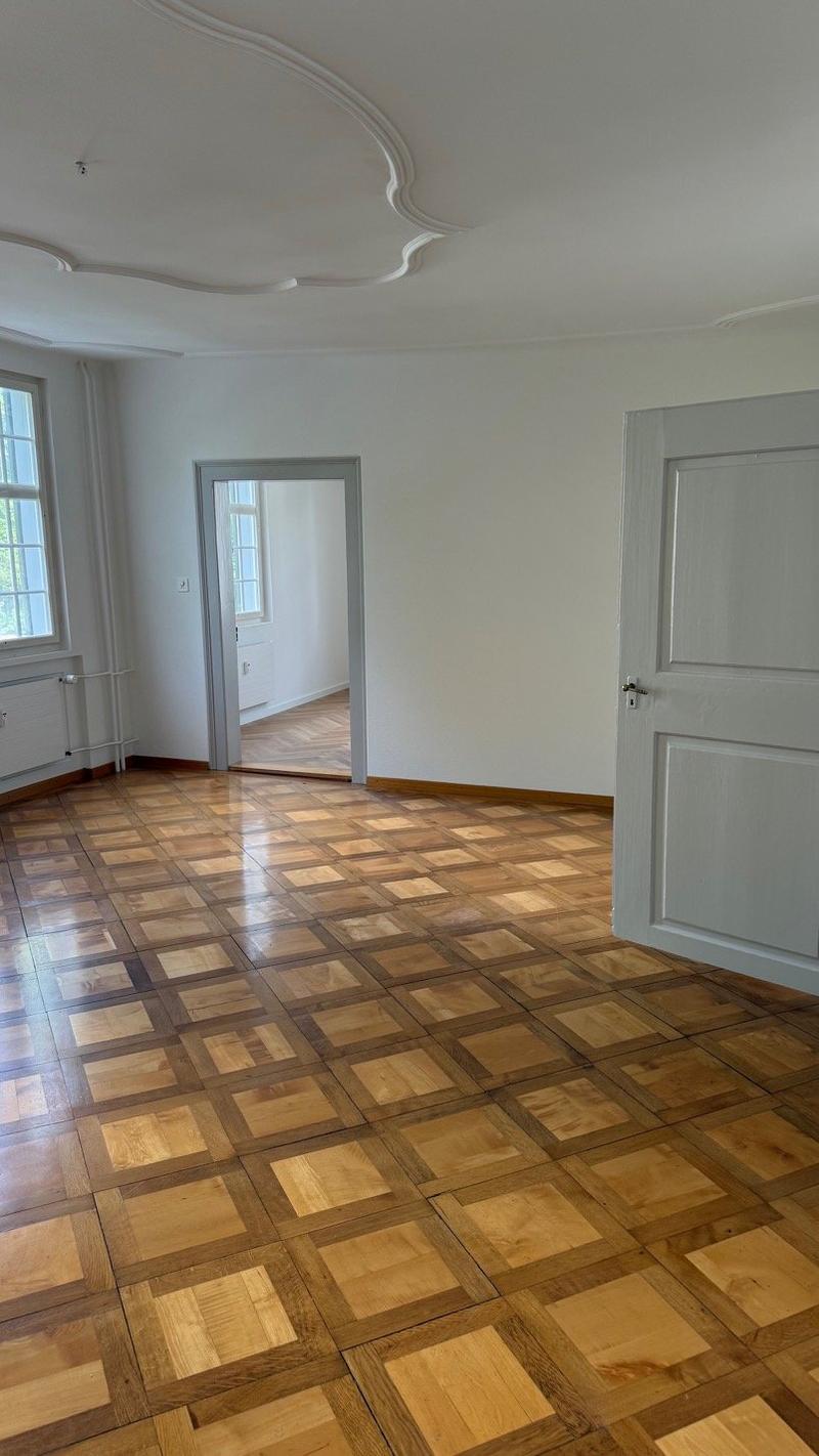Historische 4-Zimmer-Wohnung mit Balkon in einem Barockhaus (3)