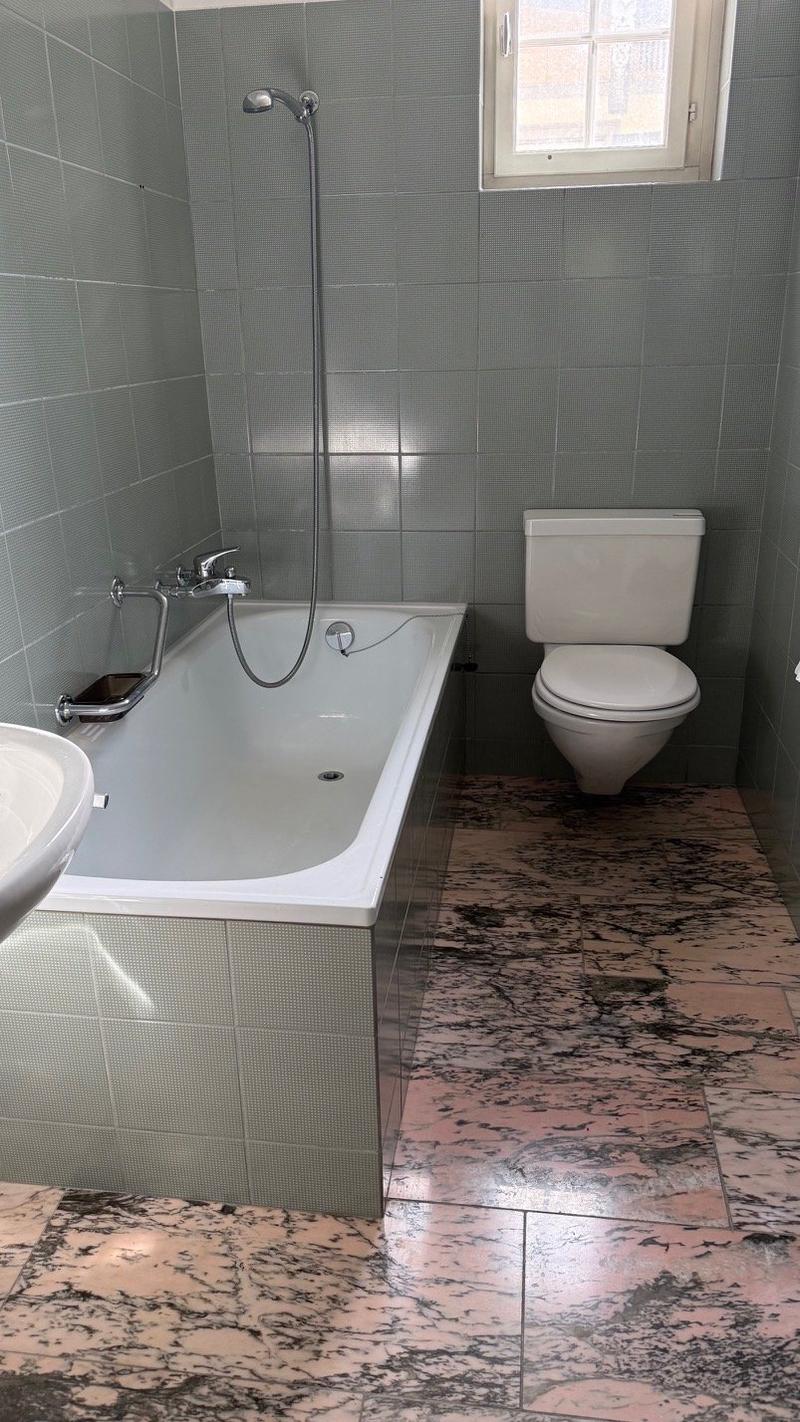 Historische 4-Zimmer-Wohnung mit Balkon in einem Barockhaus (16)