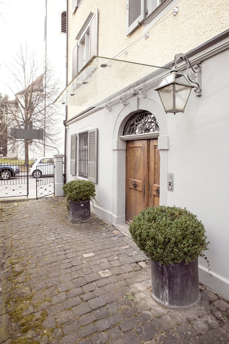 Historische 4-Zimmer-Wohnung mit Balkon in einem Barockhaus (17)
