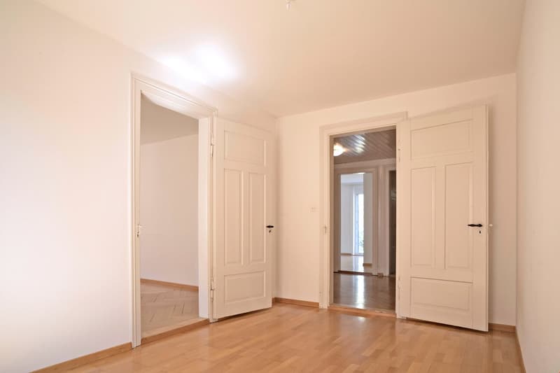 Geräumige, ruhige und renovierte Altbauwohnung mit Balkon (11)