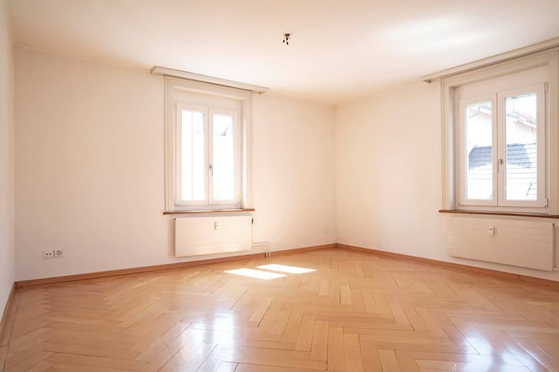 Geräumige, ruhige und renovierte Altbauwohnung mit Balkon (9)