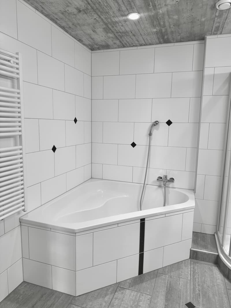 Einzigartige 2.5-Zimmer-Wohnung (99m2) im Herzen von Laupen (BE) (8)