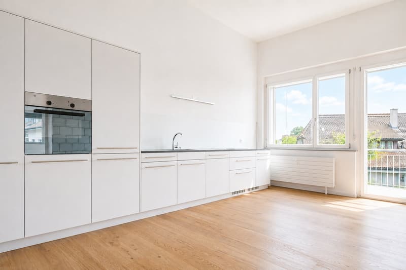 Riesige, ruhige 3.5-Zimmer-Loftwohnung (154m2) im Herzen von Laupen (3)