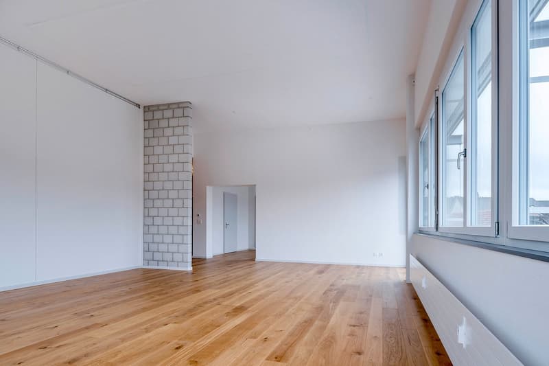 Riesige, ruhige 3.5-Zimmer-Loftwohnung (154m2) im Herzen von Laupen (5)