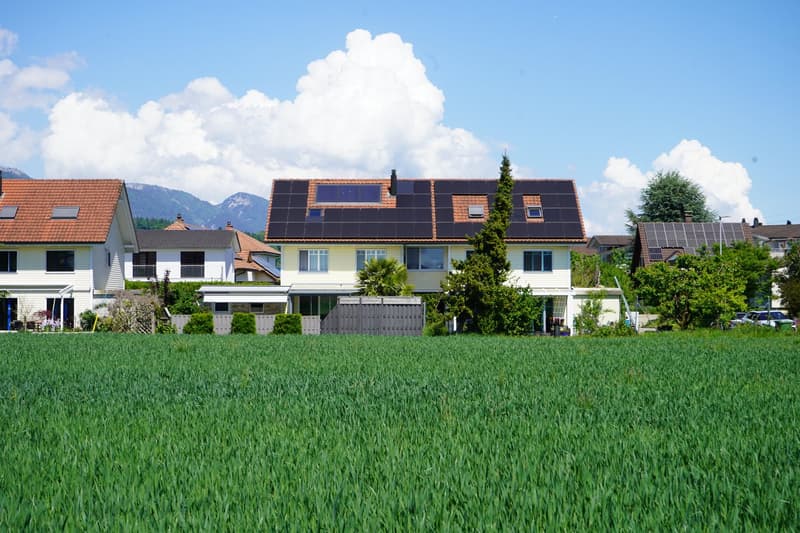 Doppeleinfamilienhaus in Safnern – Wohnen im Grünen (9)
