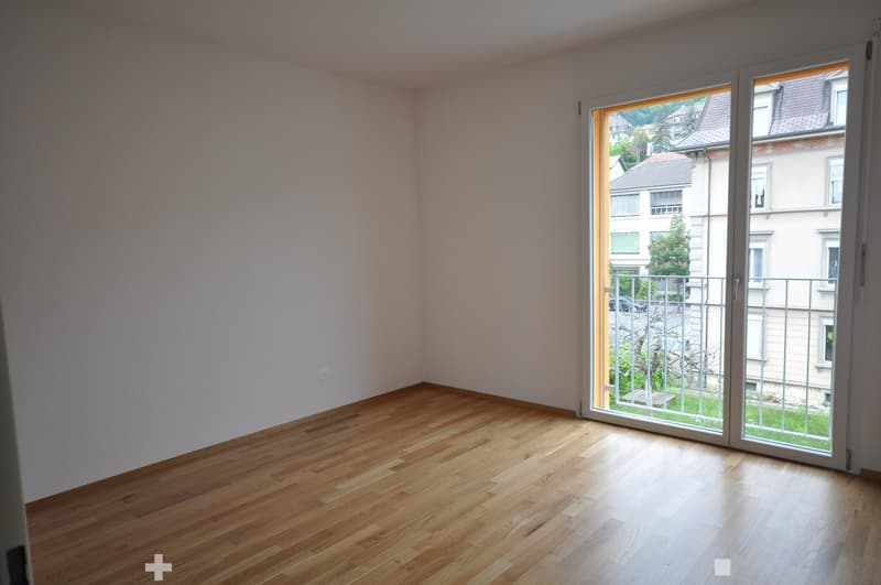 Helle 4.5-Zimmerwohnung mit Balkon in der Nähe des Stadtzentrums (7)