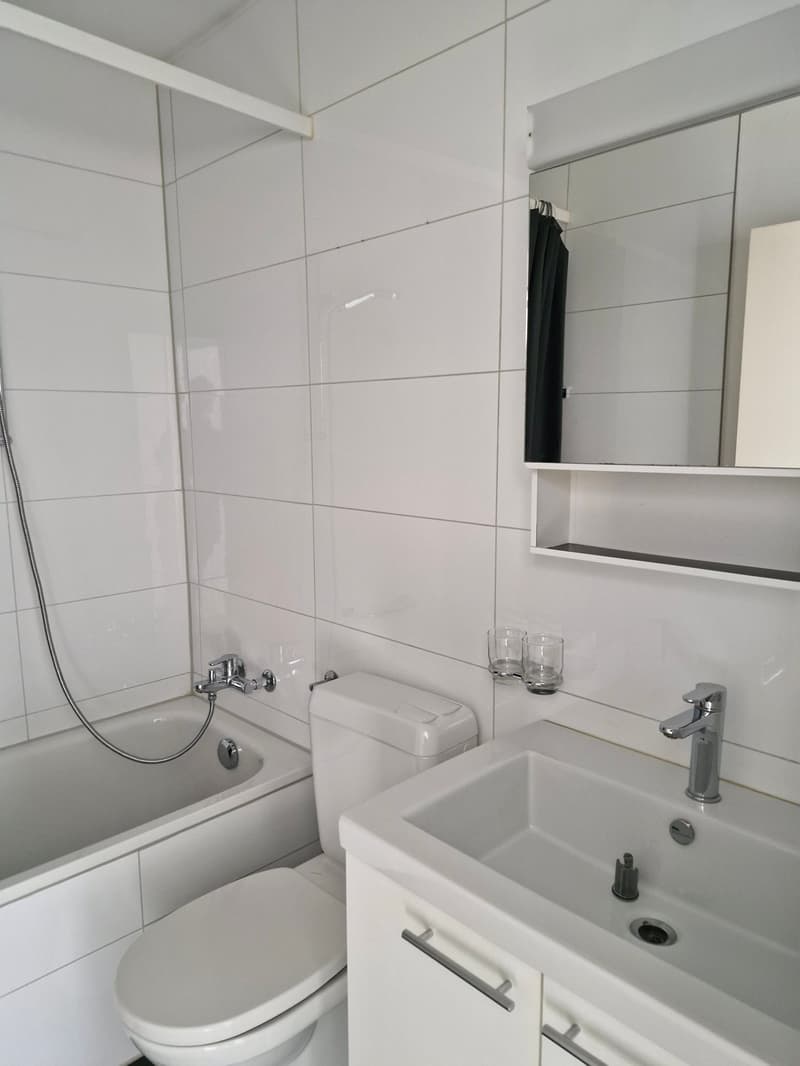 Appartamento luminoso 3.5 locali con balcone e bella vista a Sonceboz-Sombeval (8)