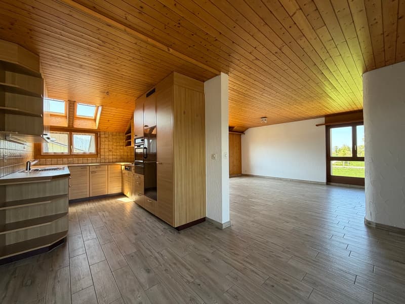 Charmante 2.5-Zimmer-Wohnung mit Bergblick in Thun (6)