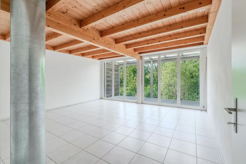 Zimmer mit Balkon