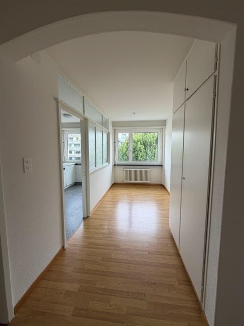 3.5-Zimmerwohnung mit grossem Balkon (8)