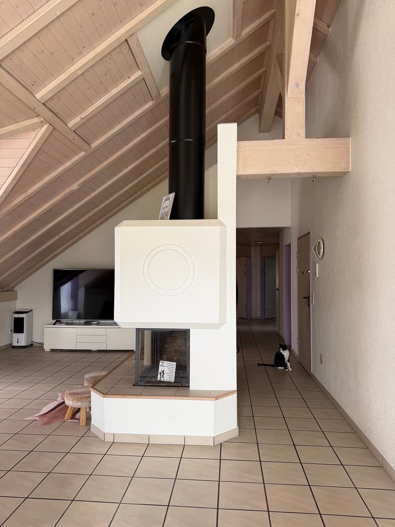 Grosszügige 4.5-Zimmer-Dachwohnung mit Bergblick in Tafers (11)