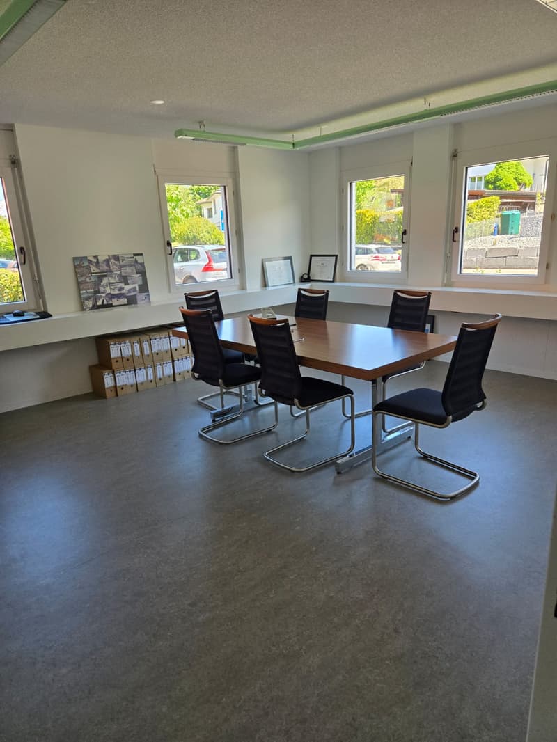 Bürofläche zur Miete in Tafers (8)