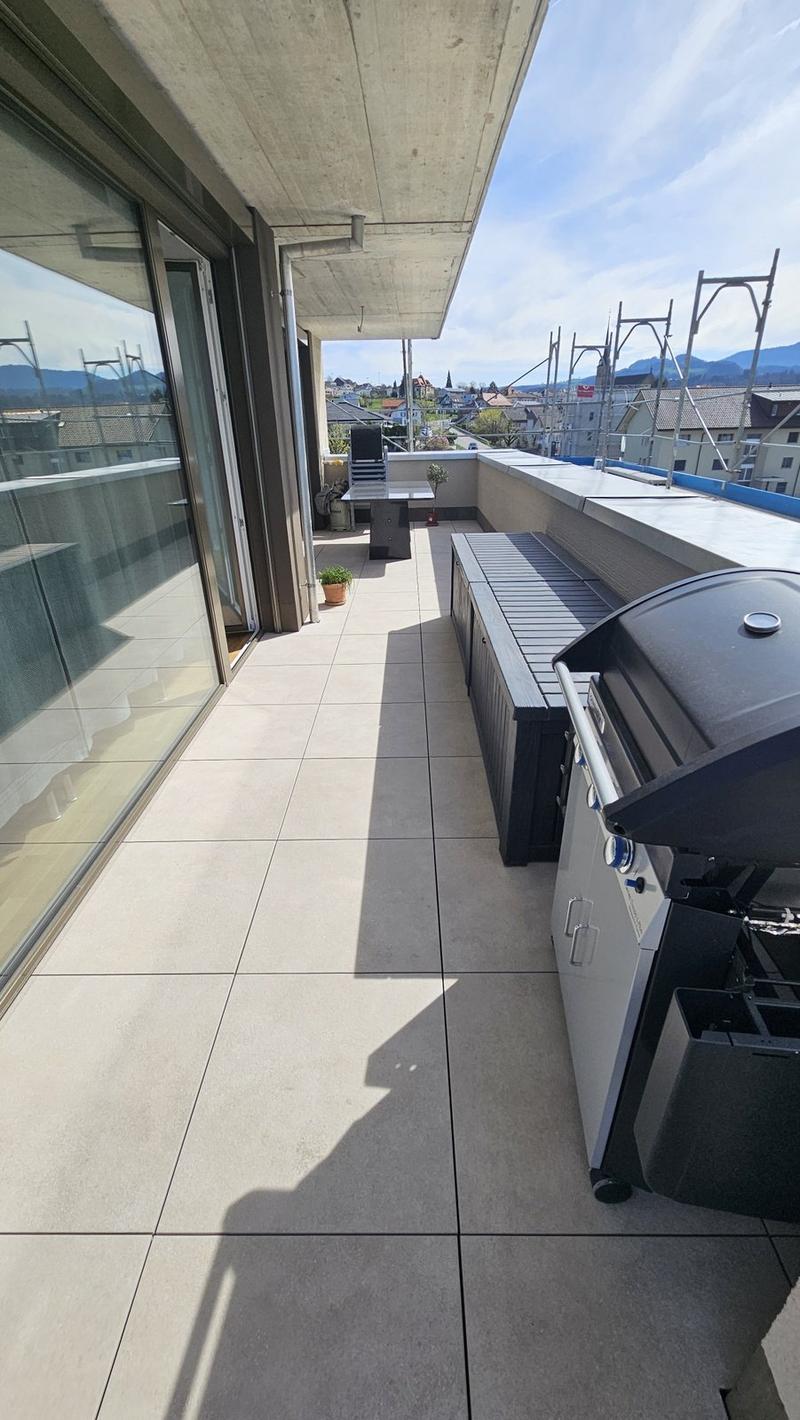 Neuwertige 3.5-Zimmer-Dachwohnung mit Bergblick (10)