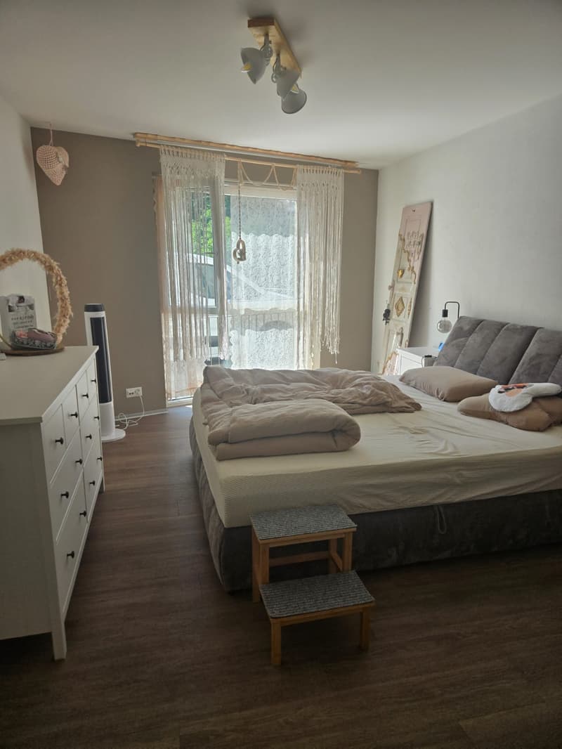 Charmante 4.5-Zimmerwohnung im Erdgeschoss in Düdingen (10)