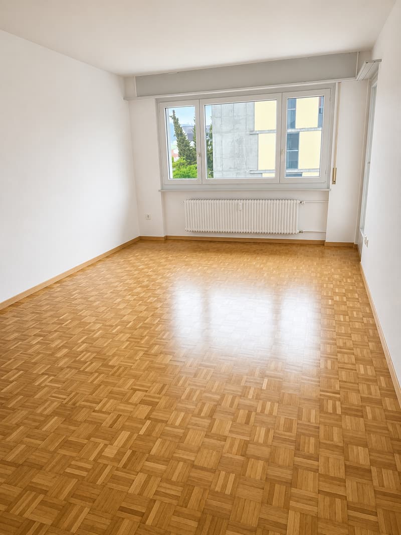 Sonnige 4.5-Zimmerwohnung mit Balkon in Heitenried (5)