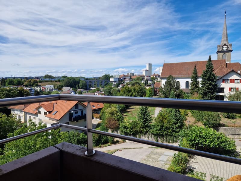 Zentral gelegene 4.5 Zimmer-Familienwohnung (9)