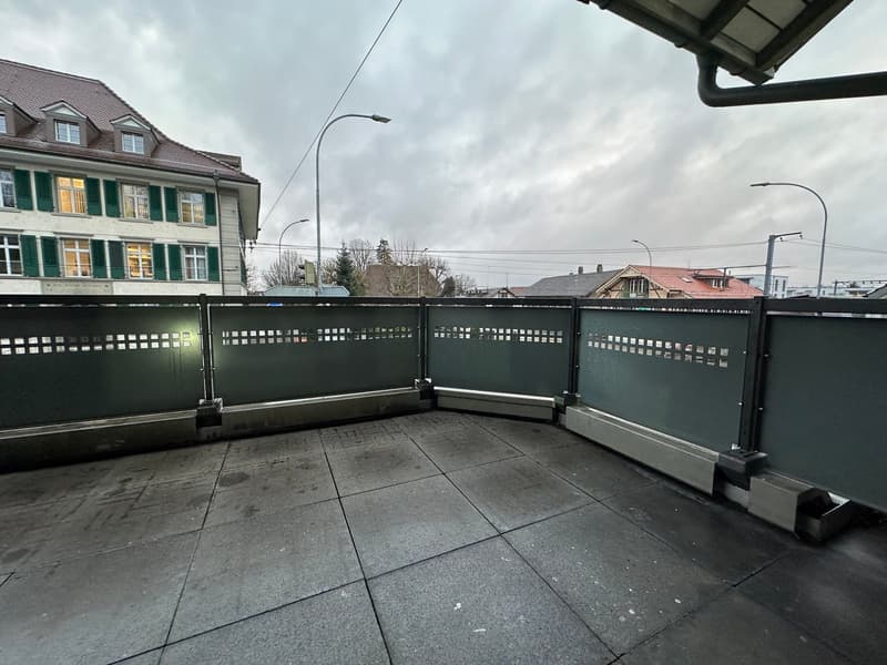 Charmante 4-Zimmer-Wohnung mit Terrasse mitten in Aarwangen (4)