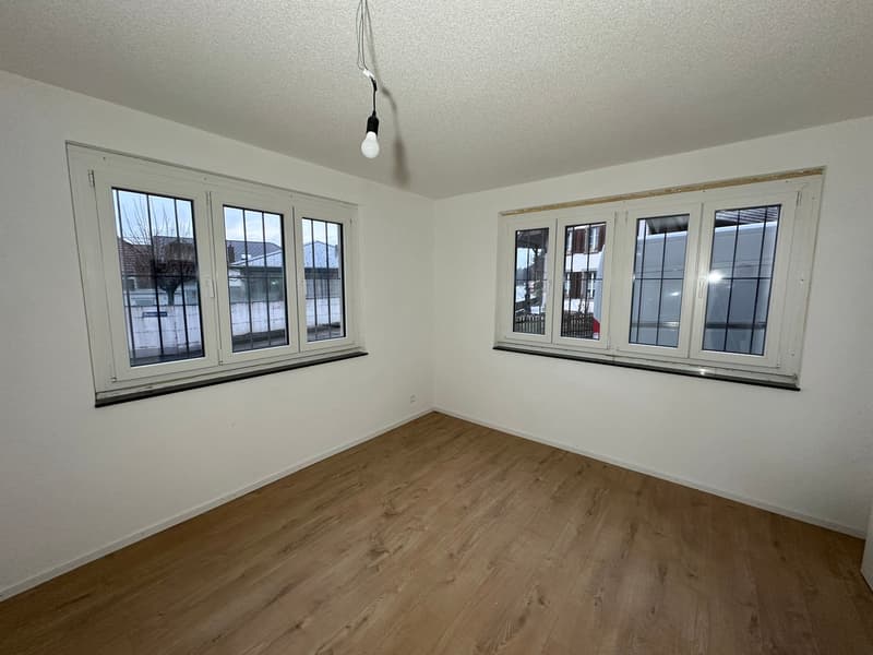 Charmante 2.5-Zimmer-Wohnung mitten in Aarwangen (7)