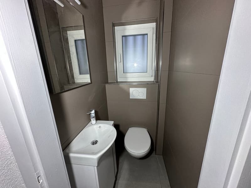 Einzelzimmer ohne Küche und Dusche an zentraler Lage zu vermieten (2)