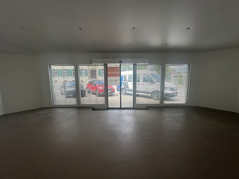 Moderne Geschäftsräume an der Langenthalstrasse 1 in Aarwangen (6)