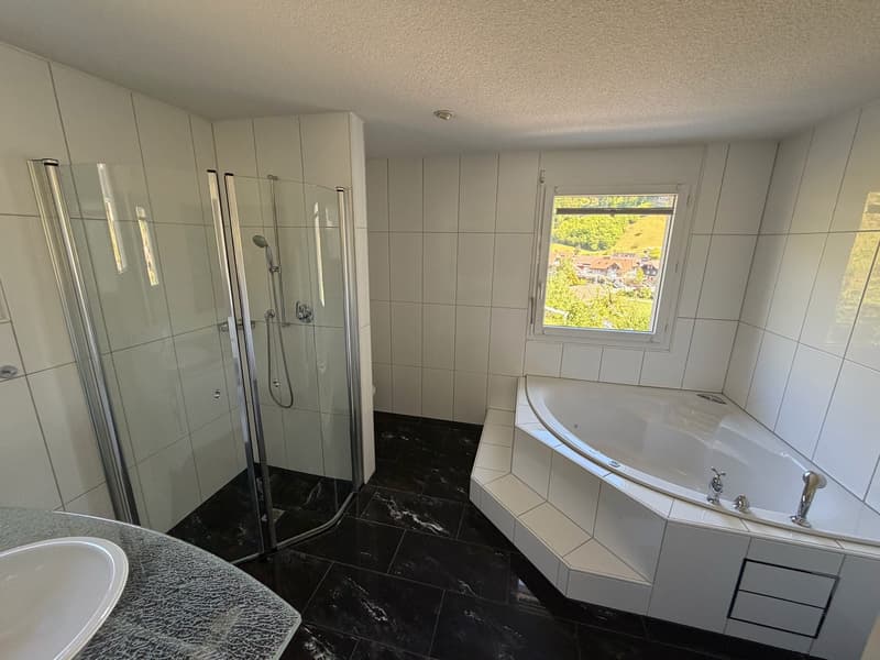 Gepflegtes Einfamilienhaus in ruhiger Lage in Krauchthal (13)