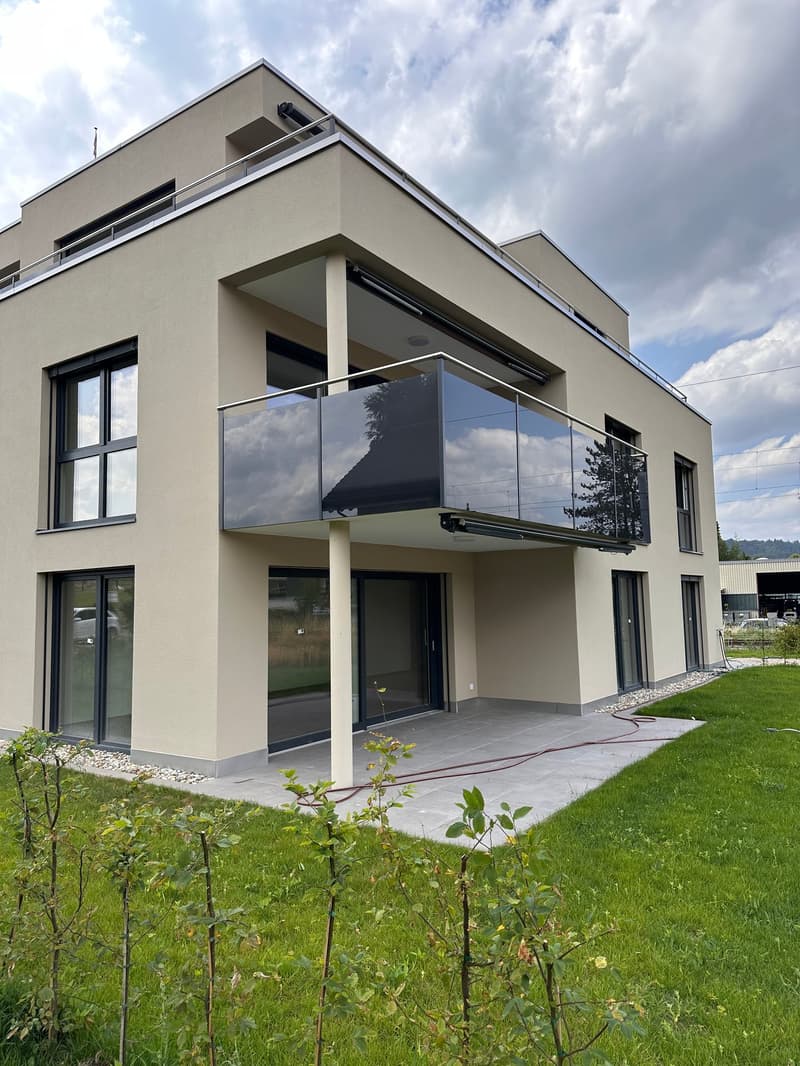 Sehr schöne, neue 3.5-Zimmer-Dachwohnung mit Panoramablick in Huttwil (1)