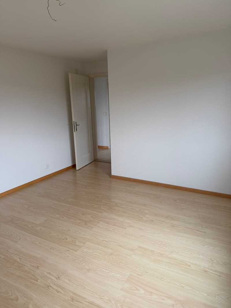 Wir vermieten zwei schöne Wohnungen in Koppigen an ruhiger Lage mit Weitsicht (8)
