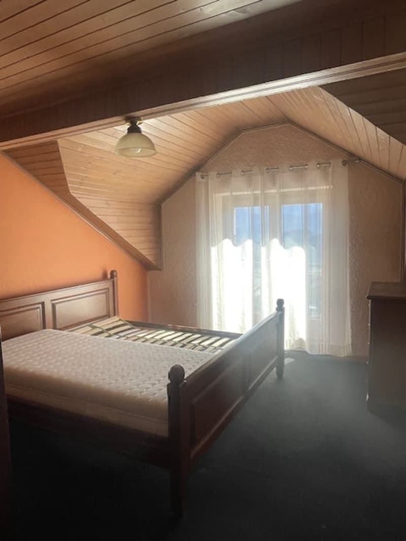 Charmant appartement 4,5 pièces en duplex dans une jolie maison villageoise, *SMJ Habitat* (11)